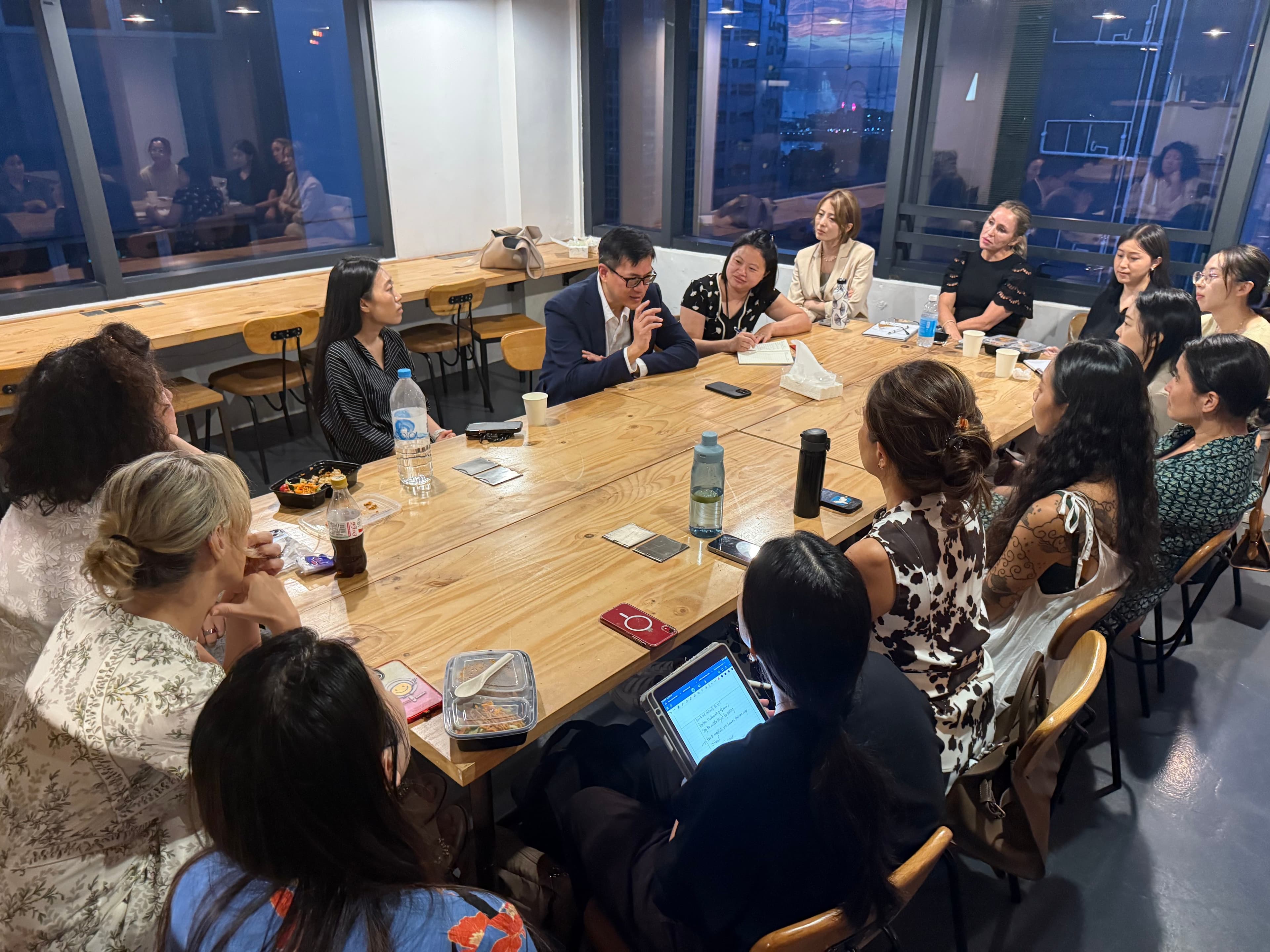 Roundtable - Mastering Negotiations with Allan Tsang (2025)